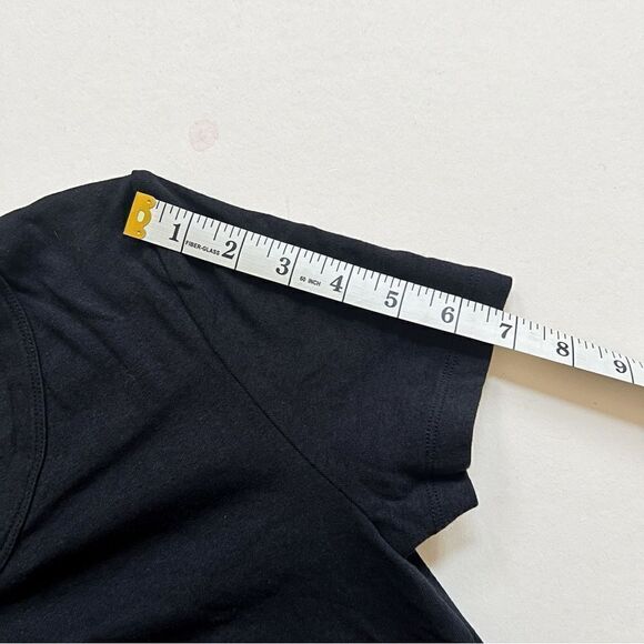 AMAZON ESSENTIALS Basic V-neck T-shirt Black Tee Comfy and Lightweight Size L - Picture 5 of 8